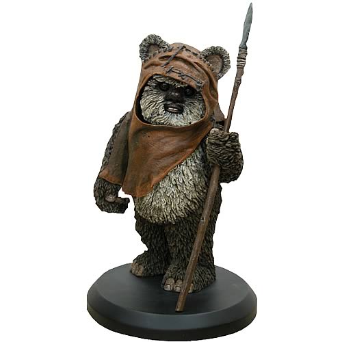 Star Wars Wicket W. Warrick Statue